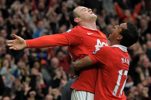 Manchester United 2011 home kit
